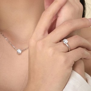 1캐럿 모이사나이트 반지